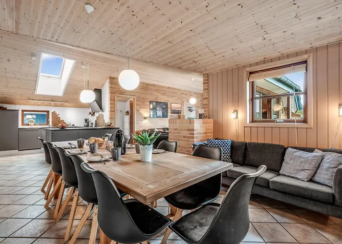 Mico - 500m From The Sea By Interhome